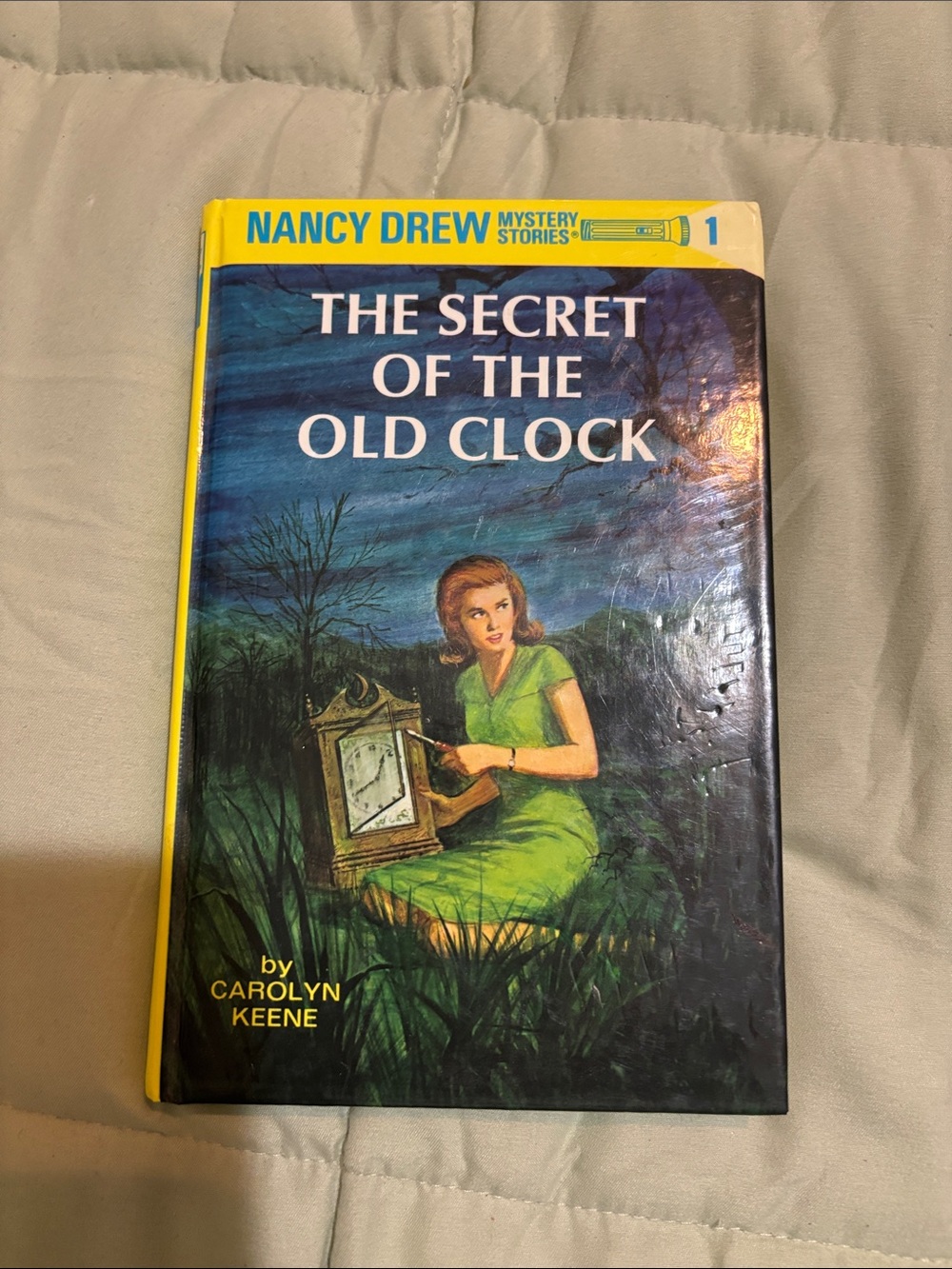 'The Secret of the Old Clock'  A Nancy Drew Book by Carolyn Keene